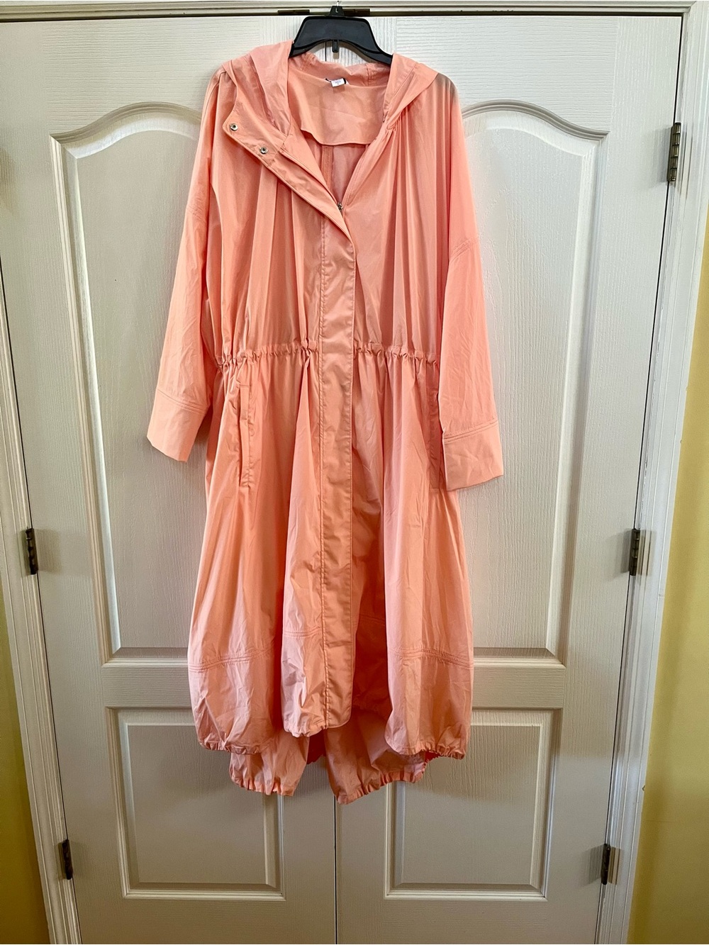 NWT Athleta Trade Winds Jacket Guava Size Large. Make me an Offer!